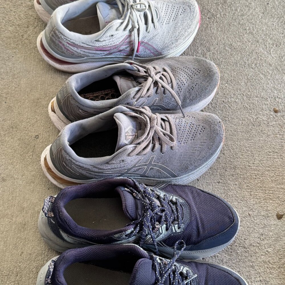 ASICS  Wome Running Shoes Gel Gray Navy Sz 8 Bundle of Three GREAT DEAL! - Picture 4 of 13